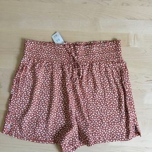 Abercrombie & Finch, Pull on Shorts, L NWT